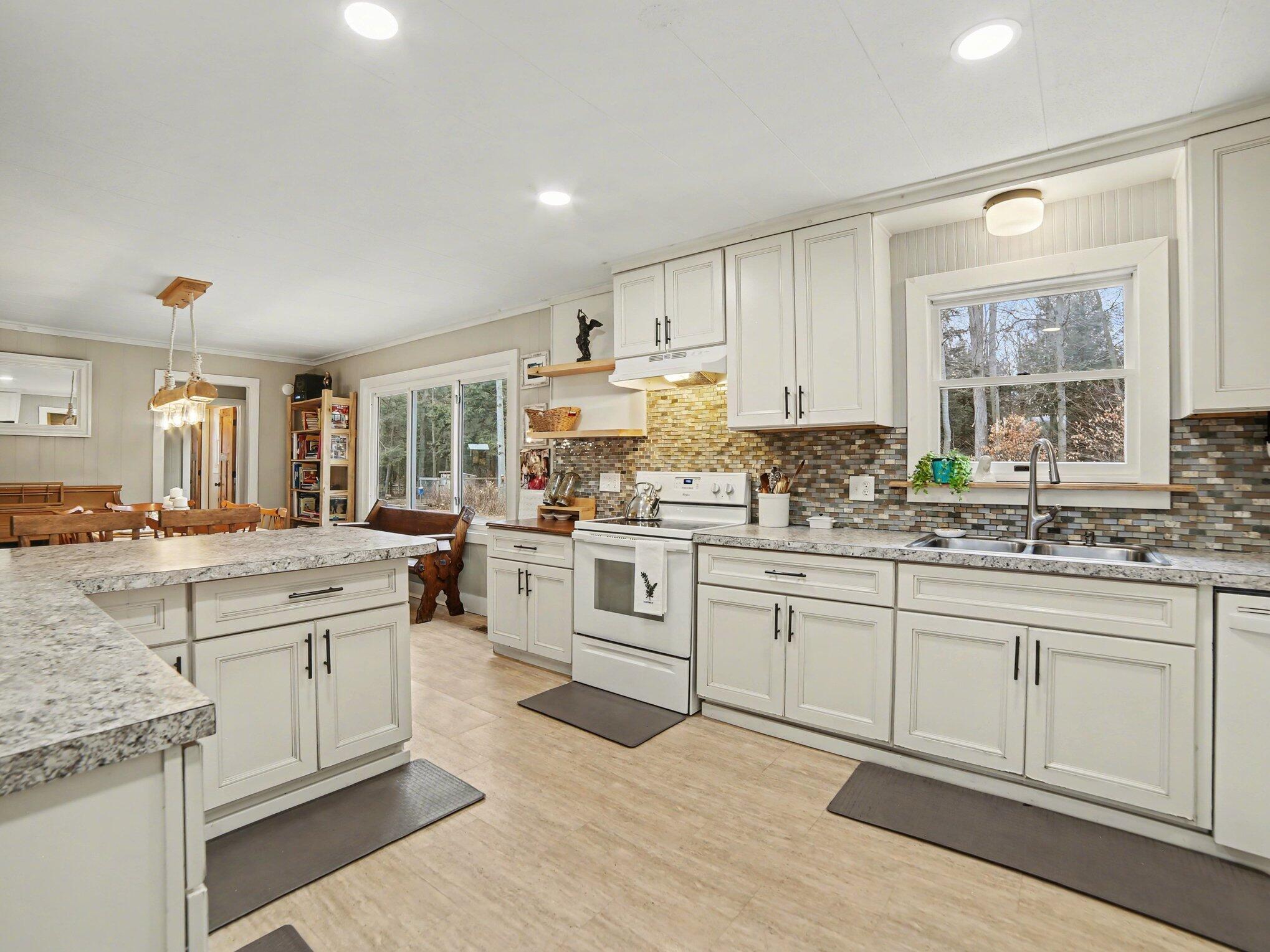 Image 4: 009_file_2515