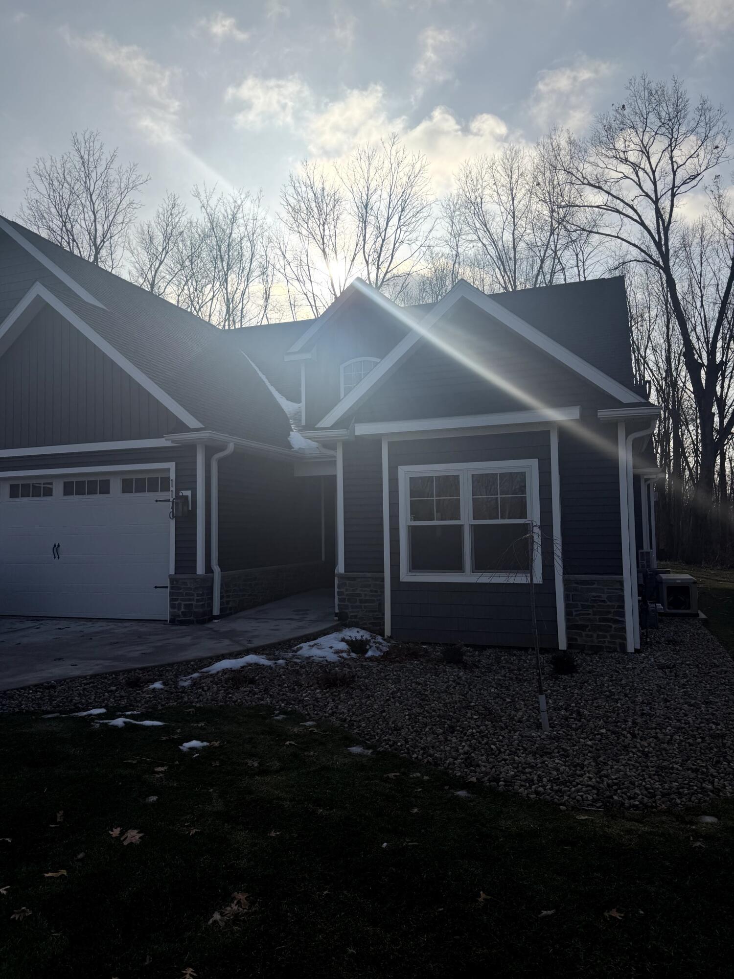 Image 1: 1766505944766_resized