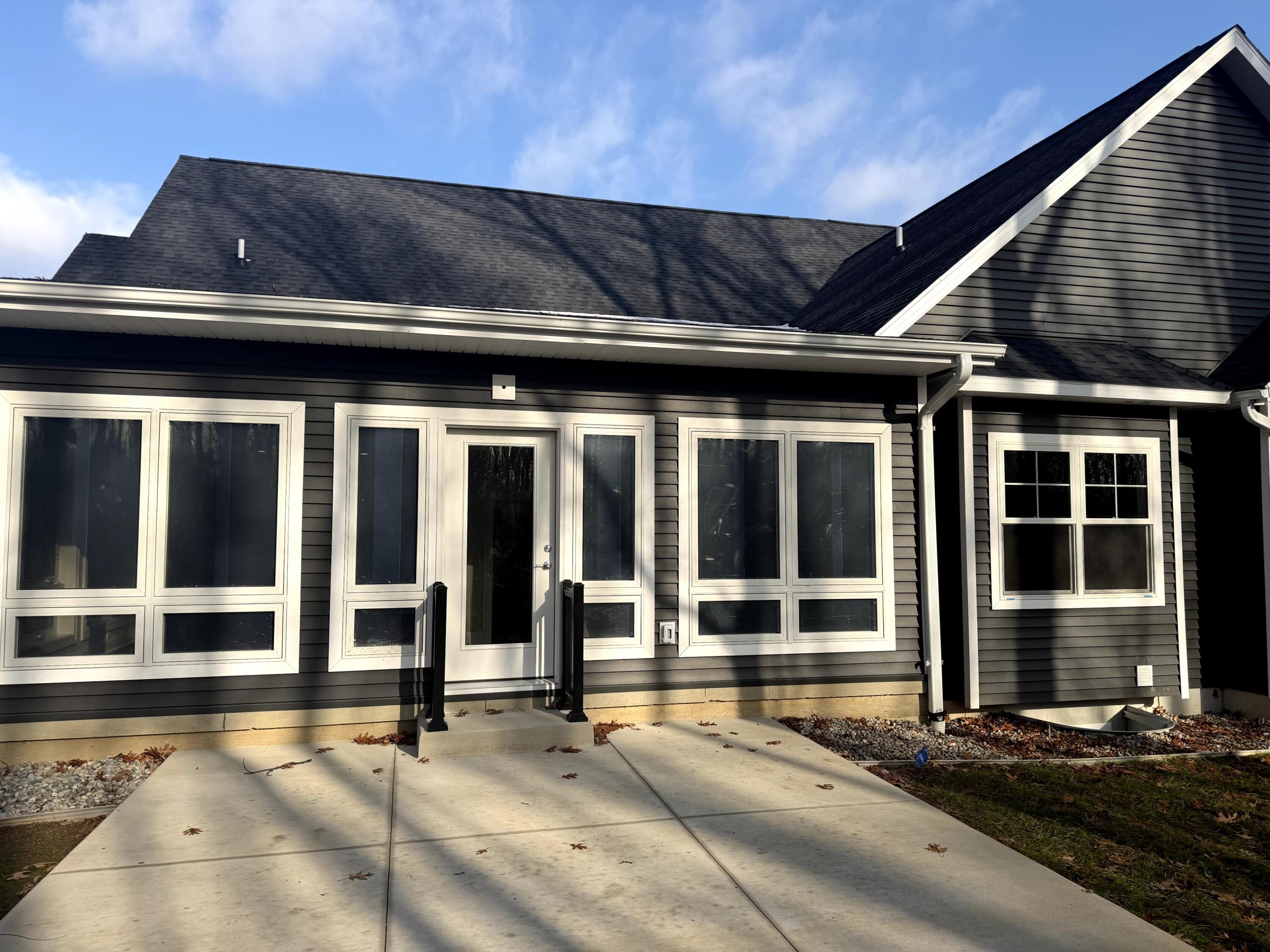 Image 2: 1766506005674_resized