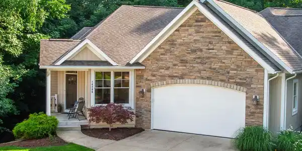 16400 Springvale Court