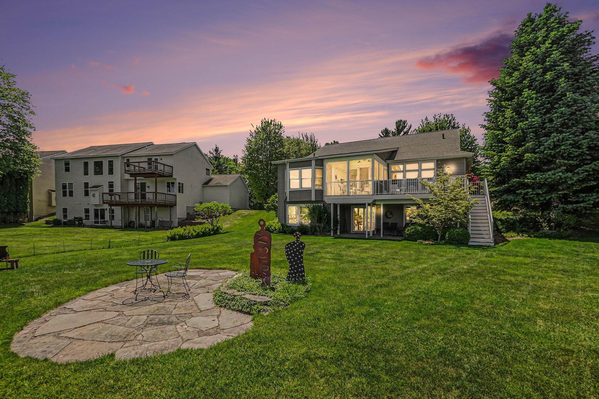 Image 2: Back Yard