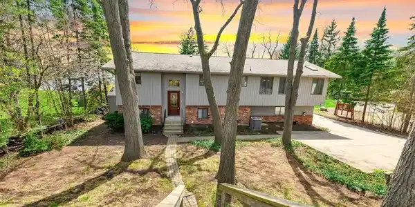 475 INDIANWOOD Road