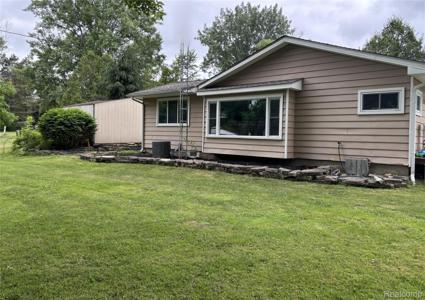 4633 ANGLING Road