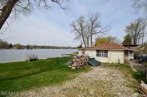 2132 ALLEN Court