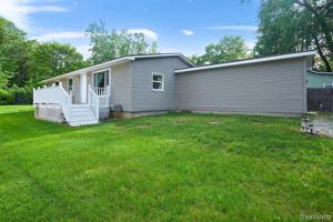 2428 DEAN Drive