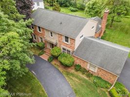 4325 QUARTON Road