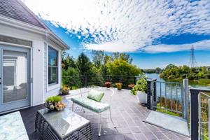 3801 Crystal Court
