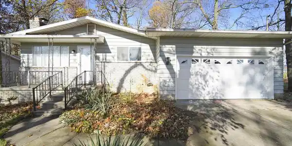 112 Nottingham Drive