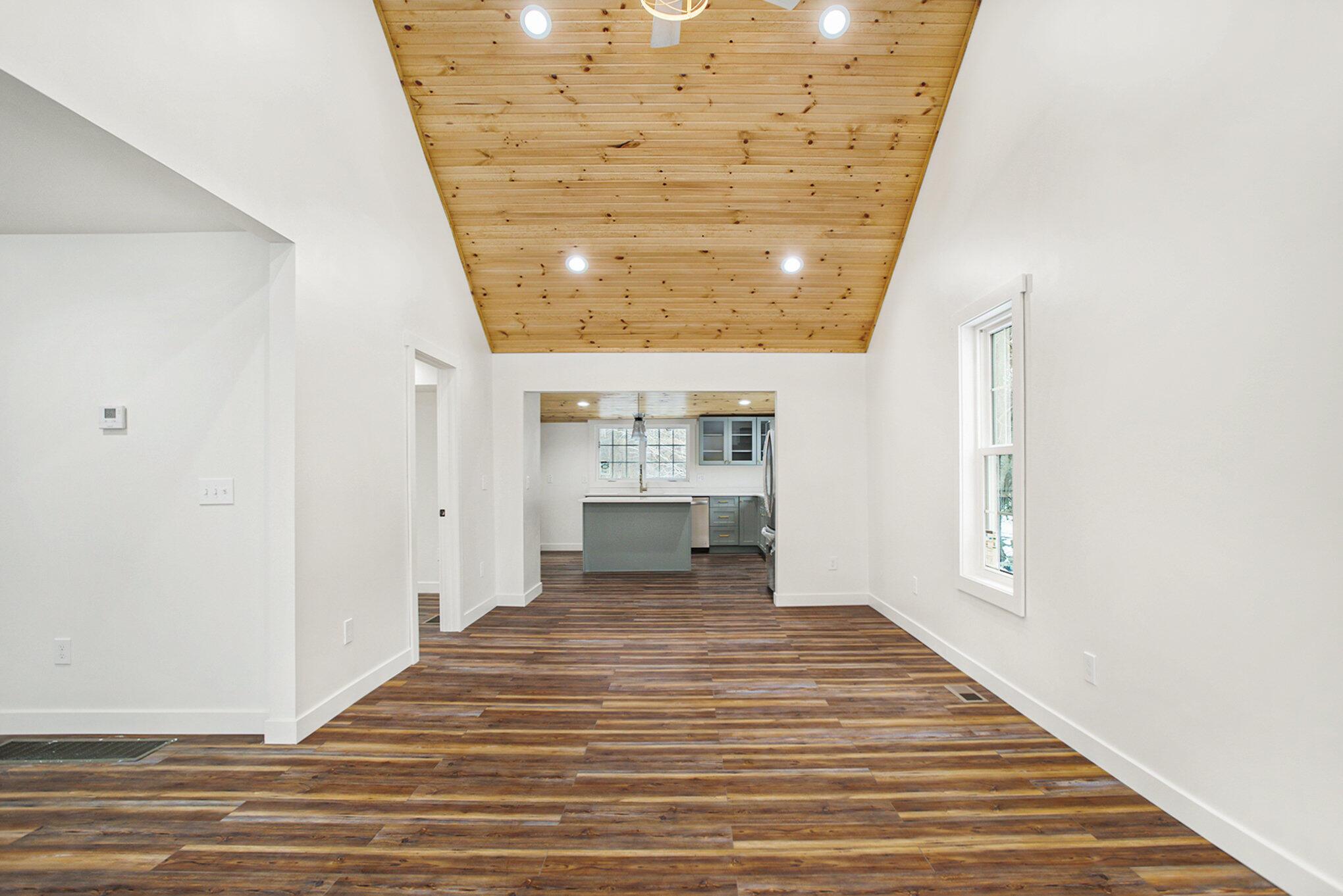 Image 4: 004_786_w_colon_rd_bronson_mi_49028_6_of