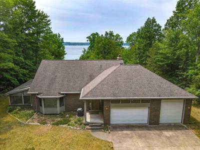 253 N East Torch Lake