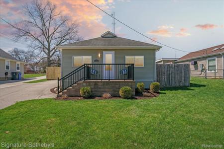 1068 Sunrise Park Street