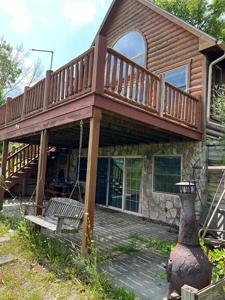 3605 Lakeview
