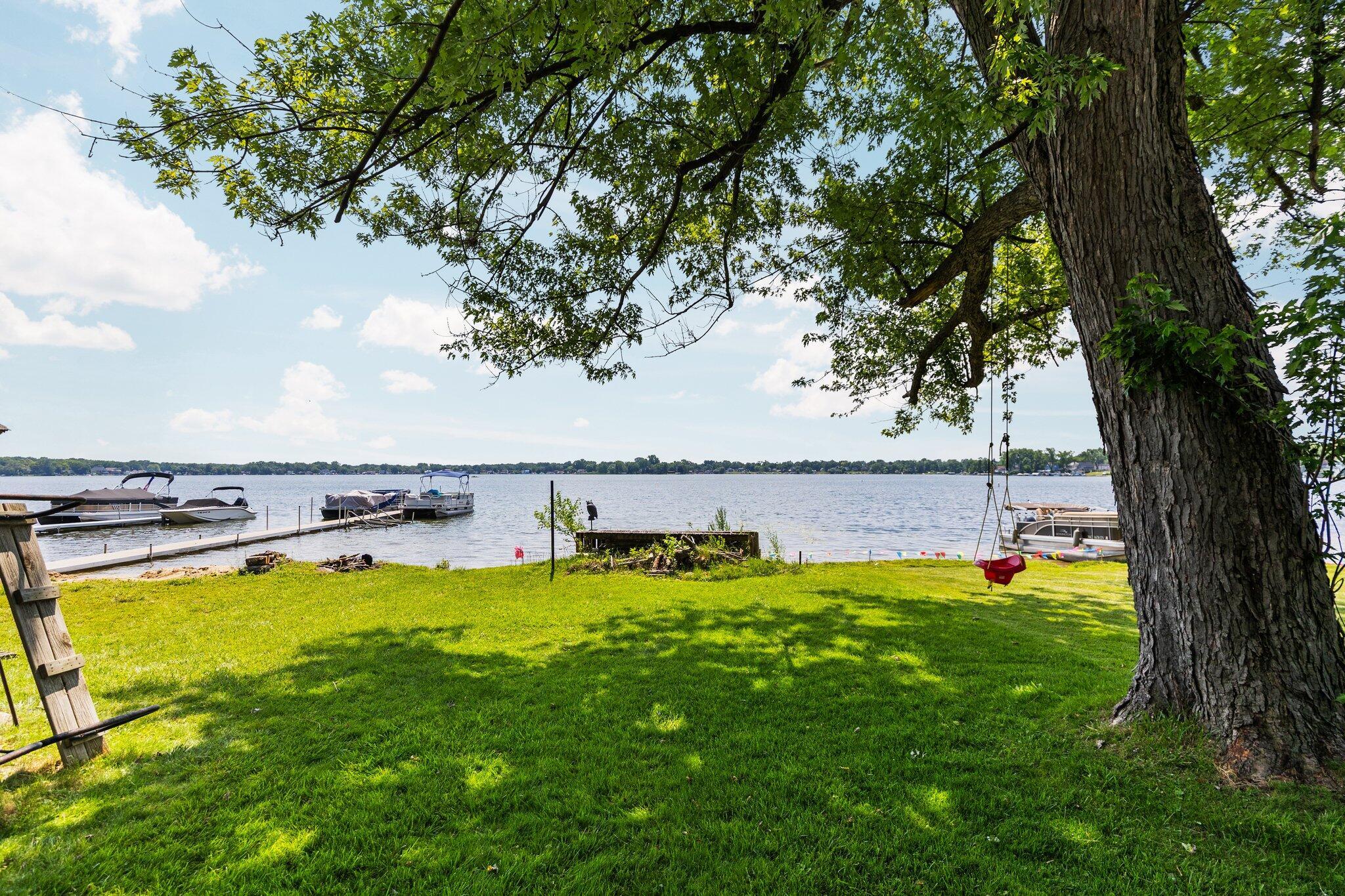 Image 1: 44-web-or-mls-917A3523