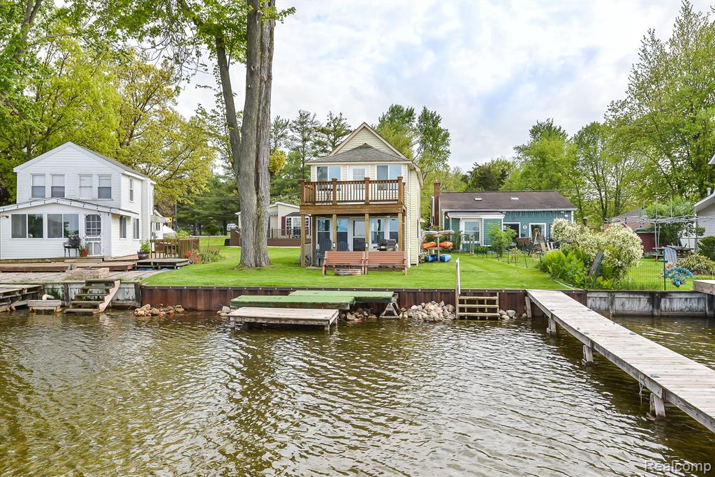 8980 DEXTER PINCKNEY Road, Dexter Twp, MI lhrmls02159606