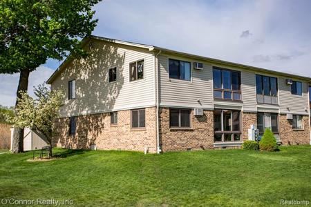 1700 RIVER Road Unit 1