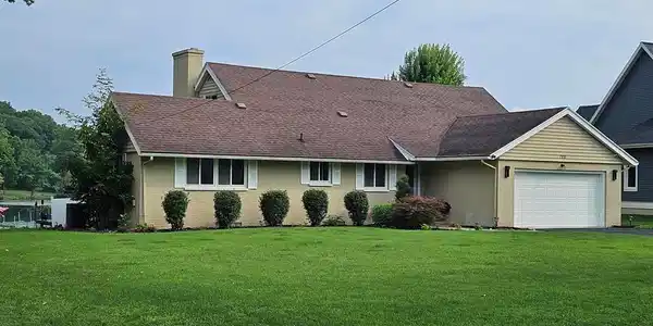 7335 Driftwood SE Drive