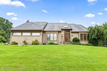 4784 Ravinewood Drive