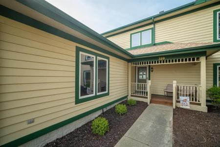 320 Lakeshore Drive