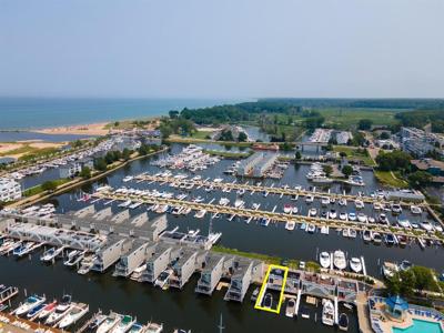 10 Harbor Isle Drive