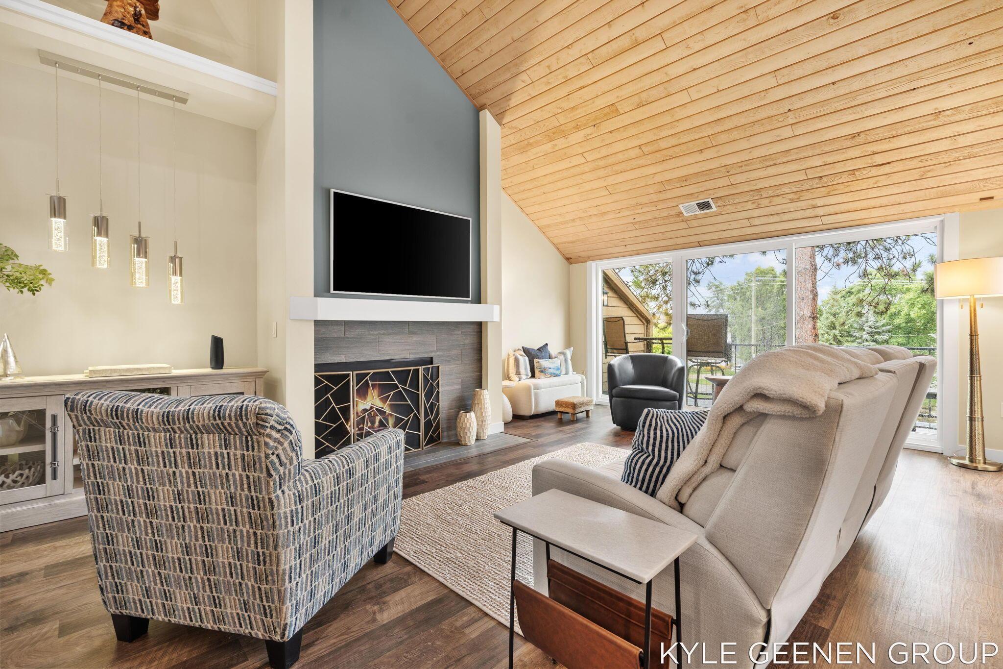 Image 3: 9-web-or-mls-A7403524