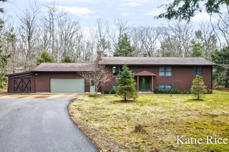938 N Scenic Drive
