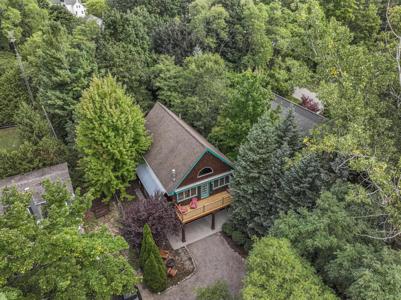 525 E Oak