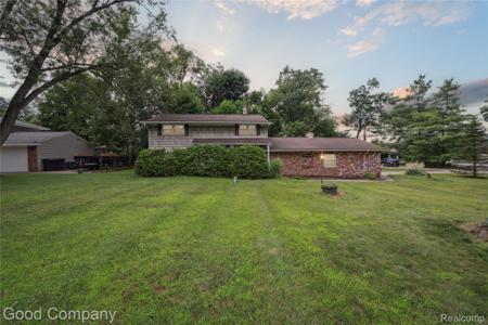 2289 Paulette Drive