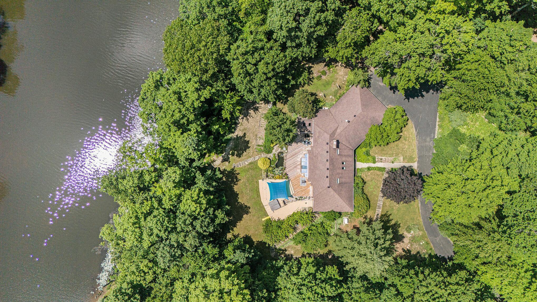 Image 1: 2.5 ACRES ON THORNAPPLE RIVER