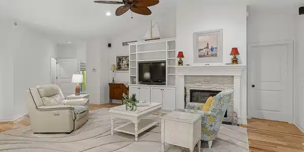 Image 4: 111-web-or-mls-16260-woodvale-blvd