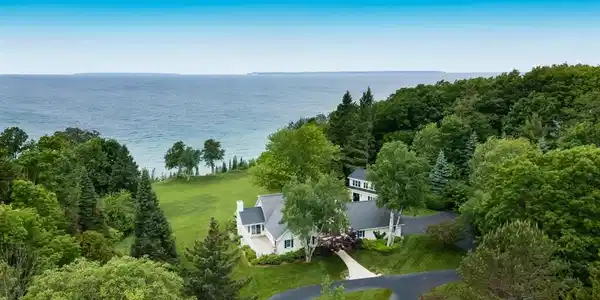 1229 N Leland Estates