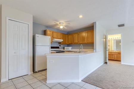 950 BUNCE Avenue Unit 11