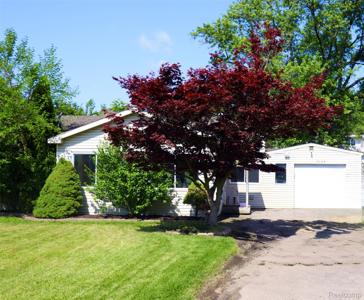 7044 Desmond Road