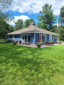 830 N Lakeshore Road