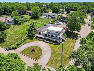 48002 Ridge Rd.