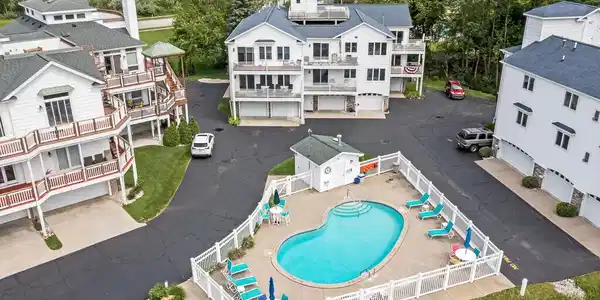 8664 Ellenwood Estates Drive