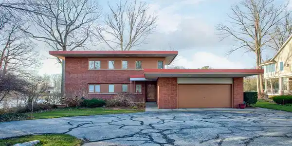 16160 Highland Drive