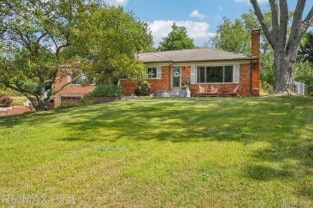 6024 Overlook