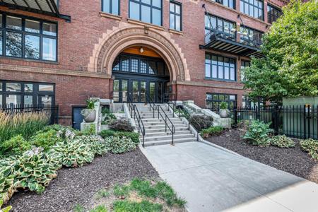600 Broadway Avenue