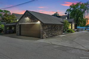 1254 BRAMBLES Drive