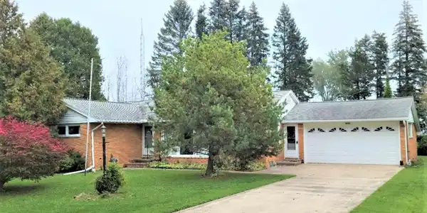2852 N LAKESHORE Road
