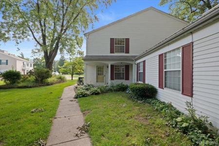 3233 NORTHFIELD