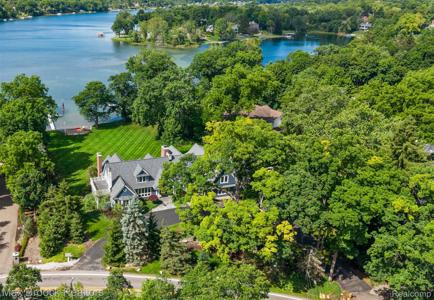 4875 Old Orchard Trail