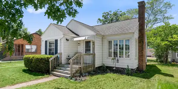 Image 2: 2-web-or-mls-Project_20260706_2830