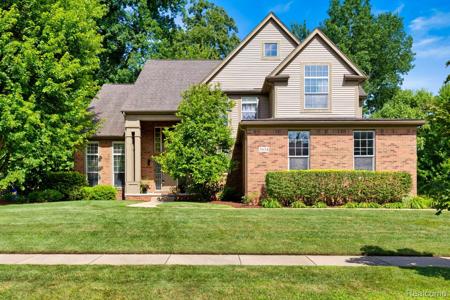 5634 Plantation Drive