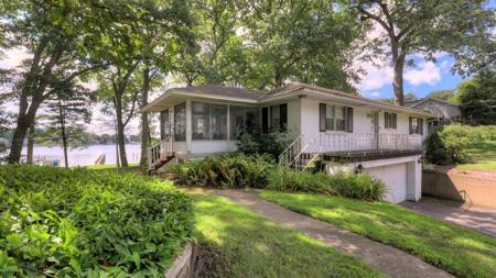 946 Sycamore Drive