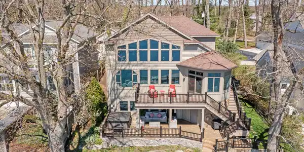7220 Wilkinson Drive
