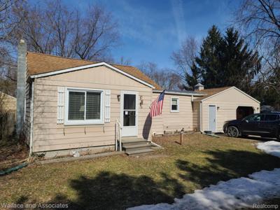 7175 BIRCHCREST Road