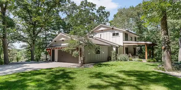7373 Thornapple Dales Drive SE