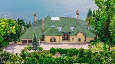 1567 Island Lane