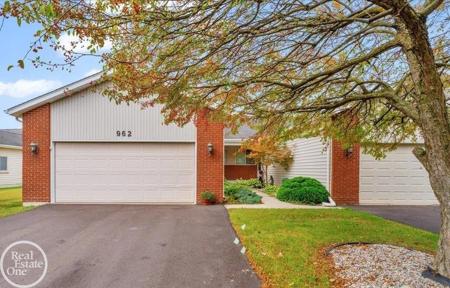 962 St. Joseph Lane